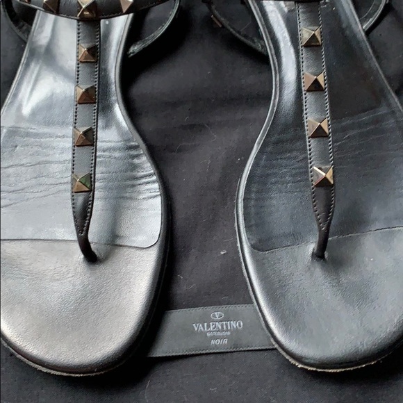 Valentino Noir Rockstud Black Gladiator Sandals 40 - Picture 2 of 5